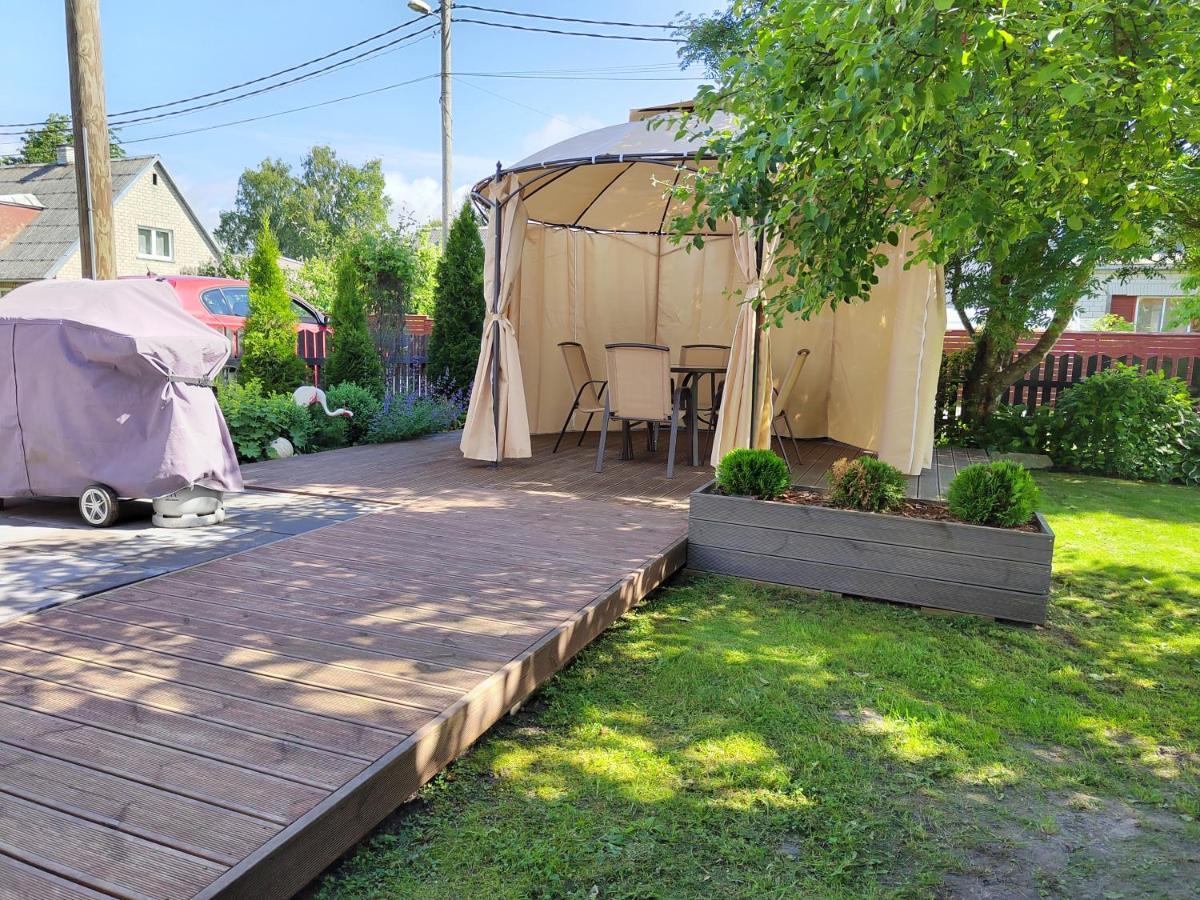 With Private Garden And Large Balcony *